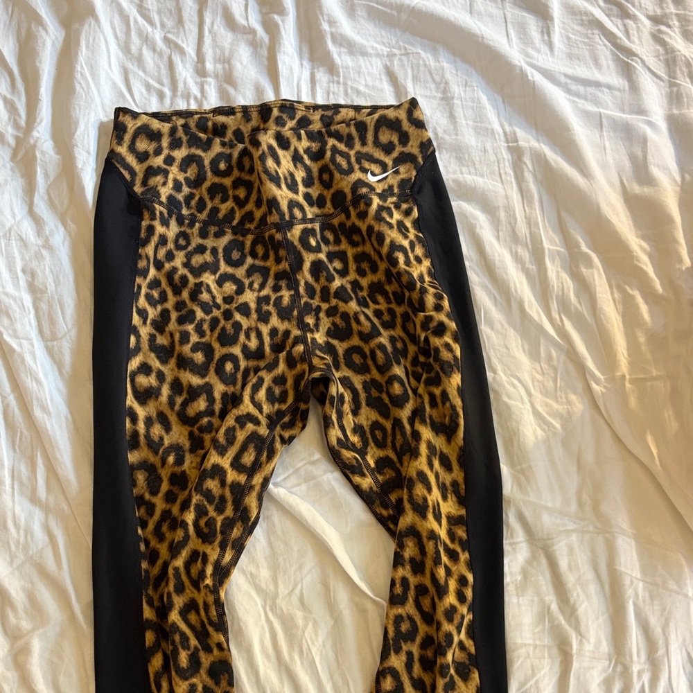 Nike Leopard Print Leggings with Black Panels